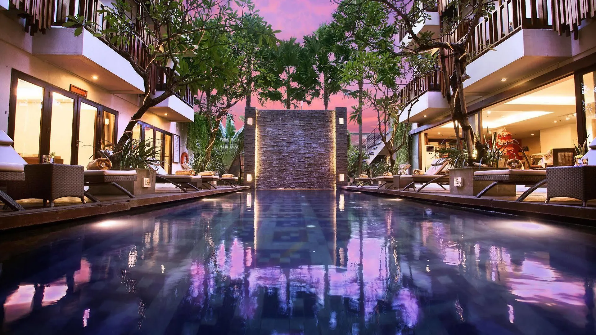 D'Primahotel Seminyak 4*,
