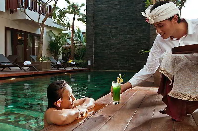 D'Primahotel Seminyak סמיניאק